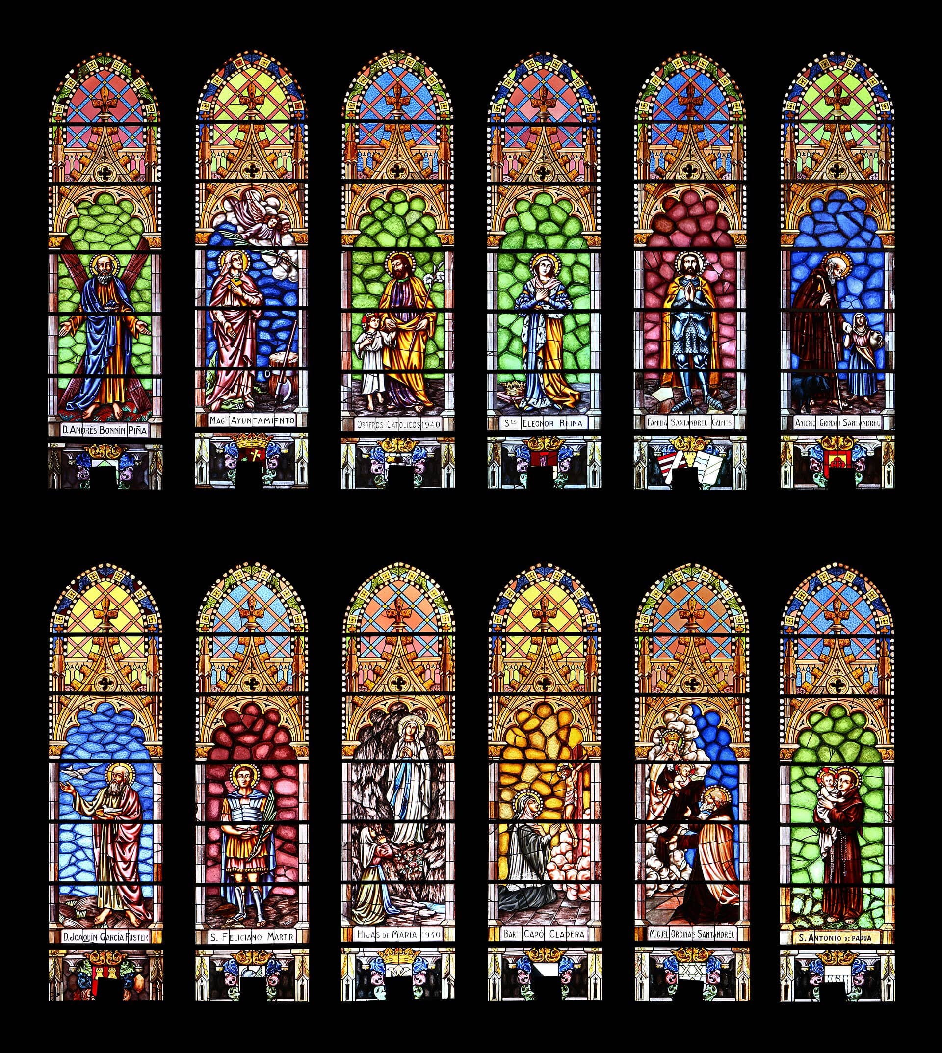 Vitrais de uma igreja cristã