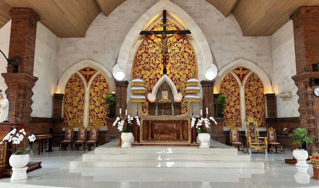 O Altar da Igreja Católica