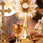 objetos sagrados da igreja catolica